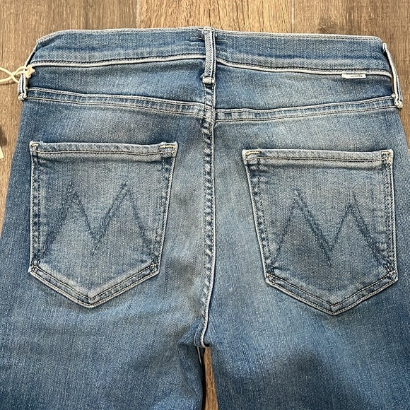 NWT MOTHER The Mid Rise Dazzler Ankle Fray Denim Jeans Size 27 - Picture 7 of 12